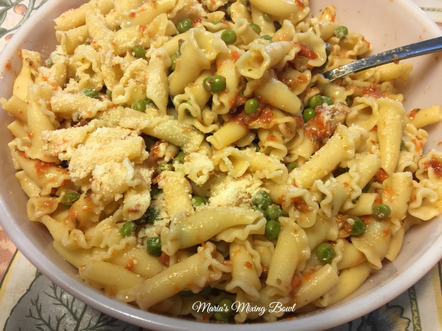 Pasta in Tomato Sauce with Peas Maria's Mixing Bowl