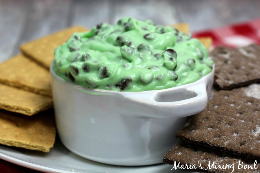 Mint Chocolate Chip Cheesecake Dip