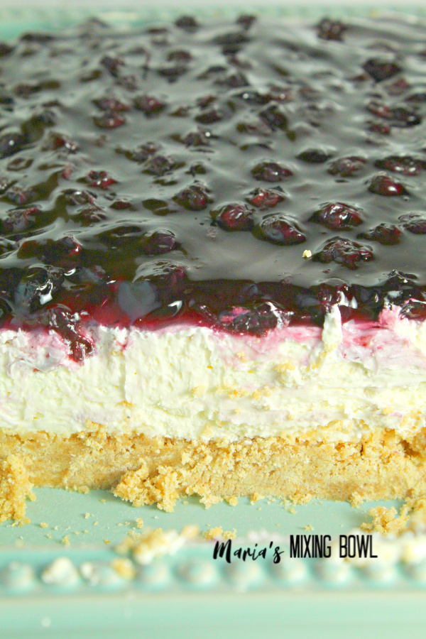 Creamy buttery No Bake Blueberry Cheesecake Bars