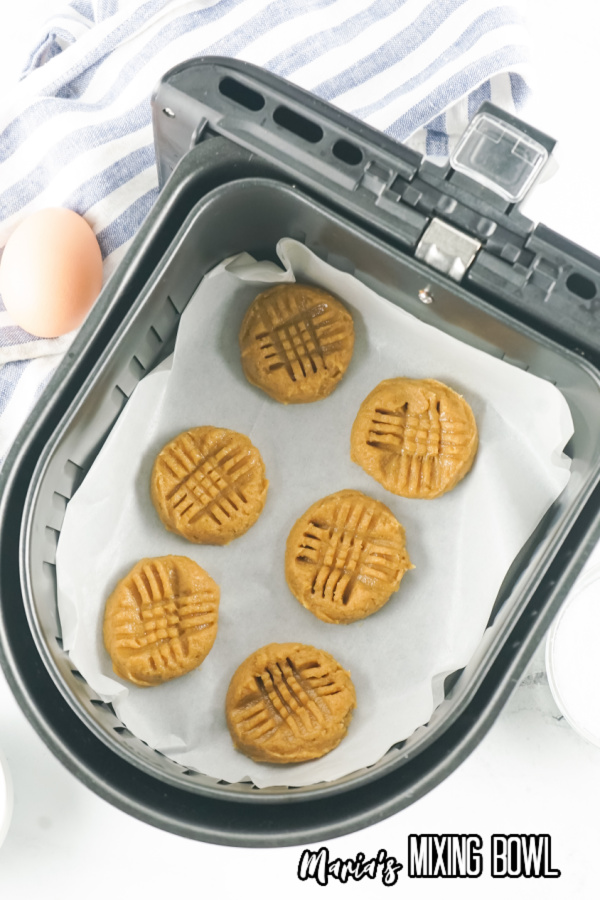 peanut butter cookies in the air fryer