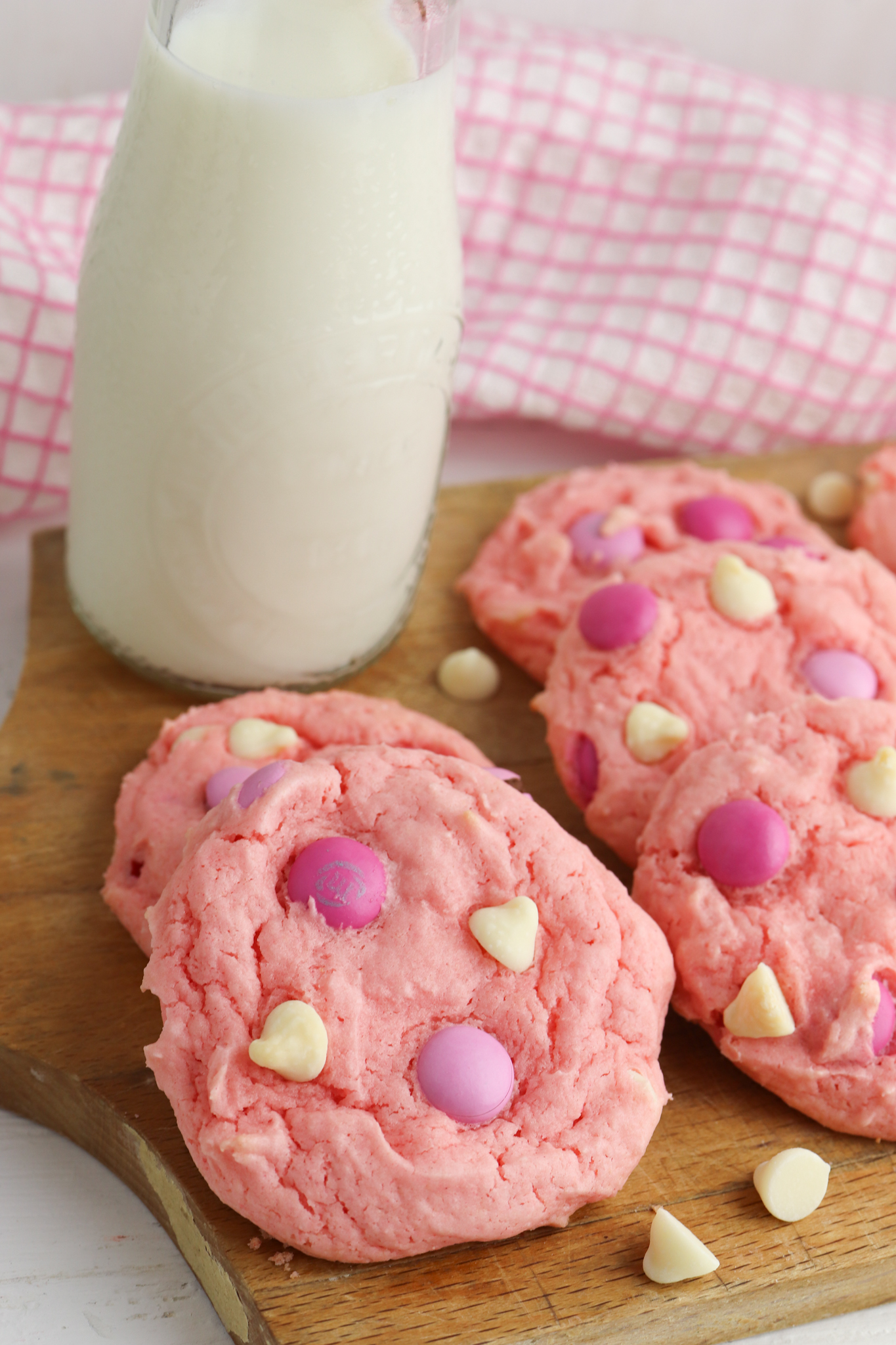 Strawberry Cake Cookies - Maria's Mixing Bowl