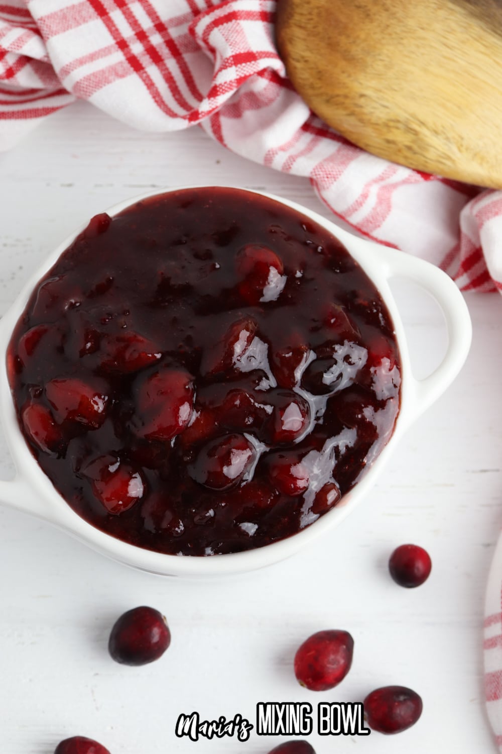 Slow Cooker Cranberry Sauce - Maria's Mixing Bowl