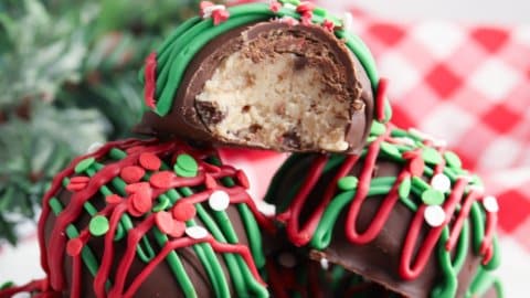 https://mariasmixingbowl.com/wp-content/uploads/2022/12/christmas-no-bake-cookie-dough-bities-1-480x270.jpg