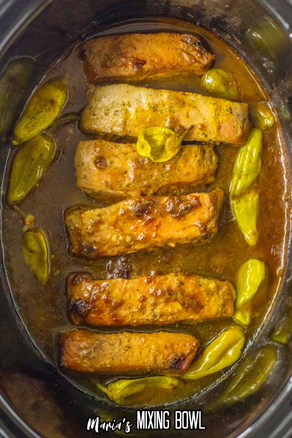 Mississippi ribs in the sauce in the slow cooker