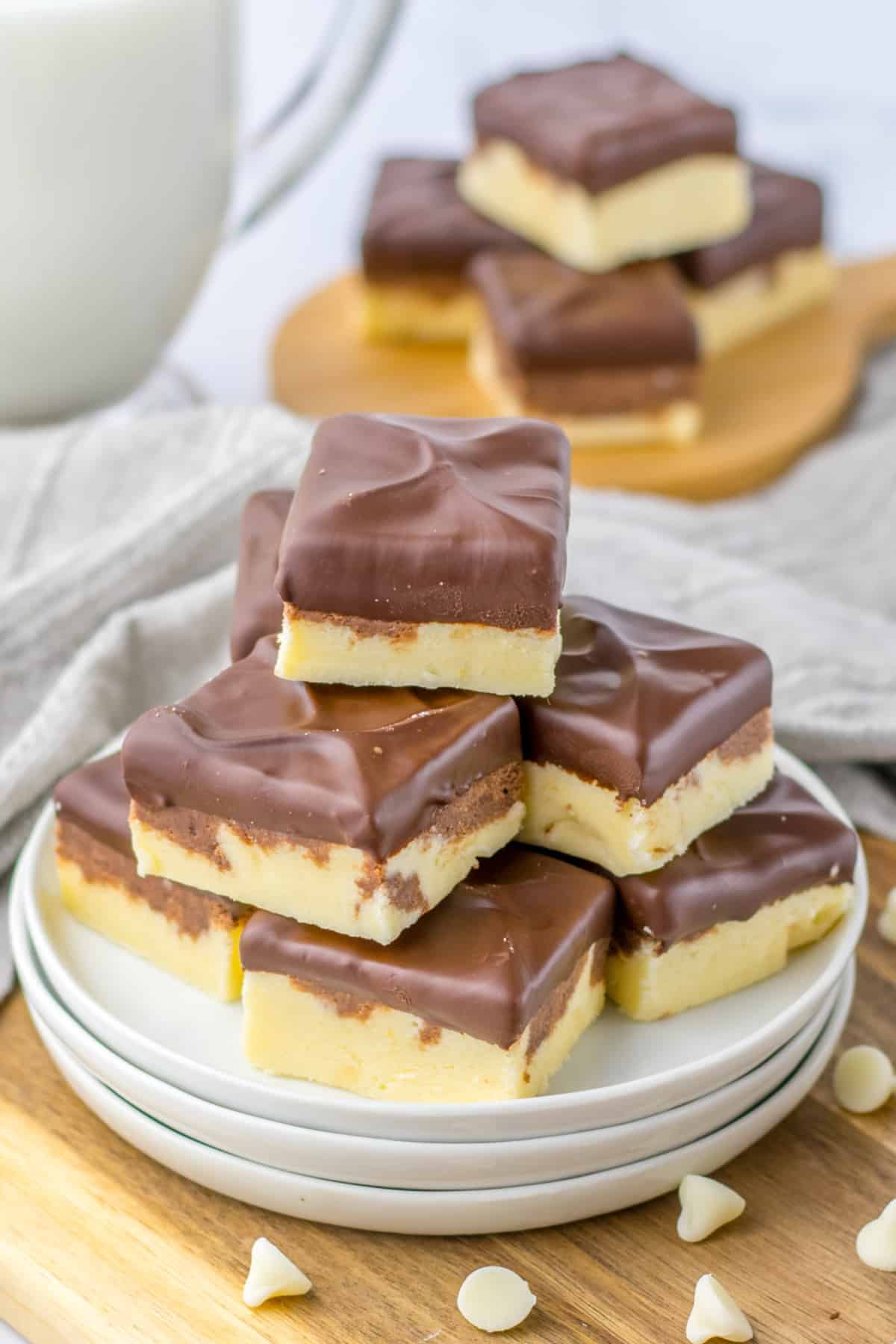 six pieces of boston creme fudge on small plates.