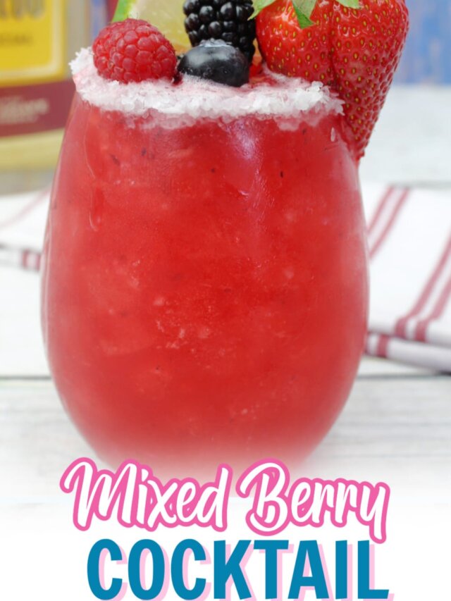 MIXED BERRY COCKTAIL