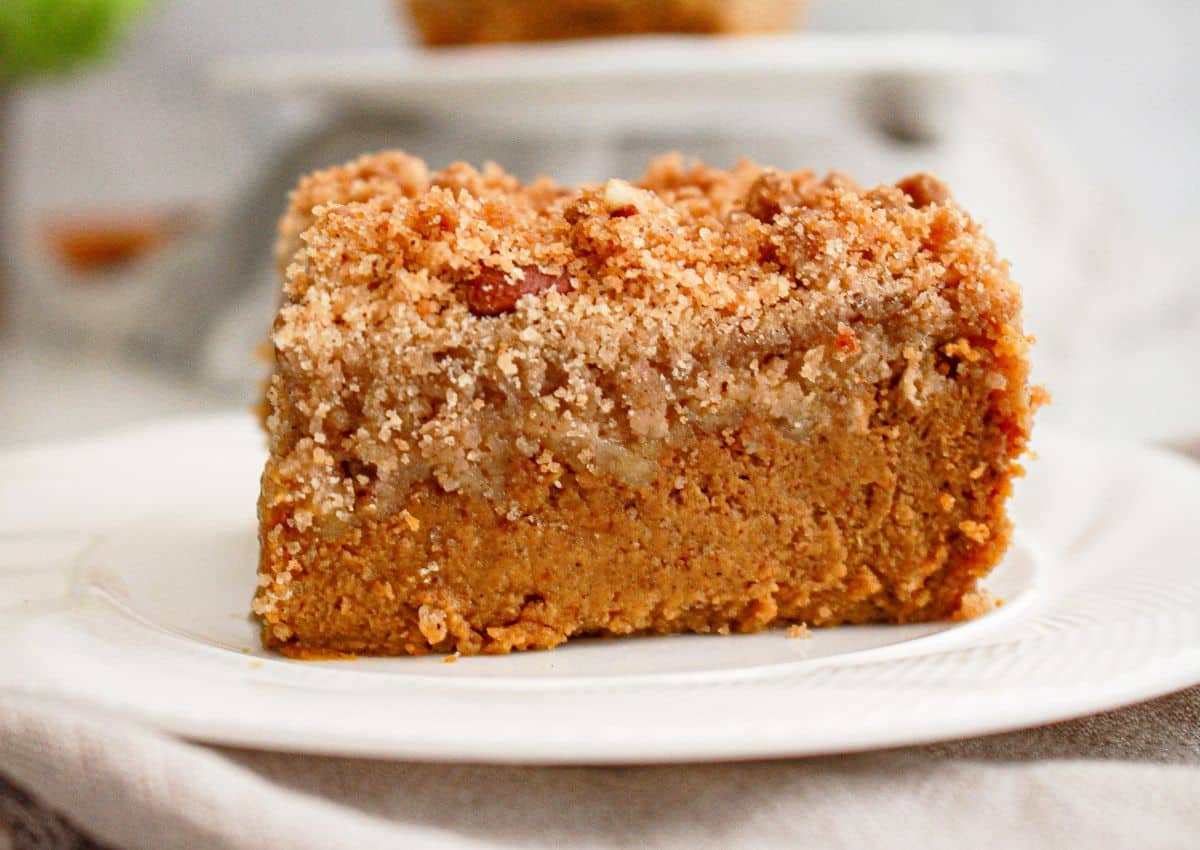 Slice of pumpkin pie crisp on a plate.