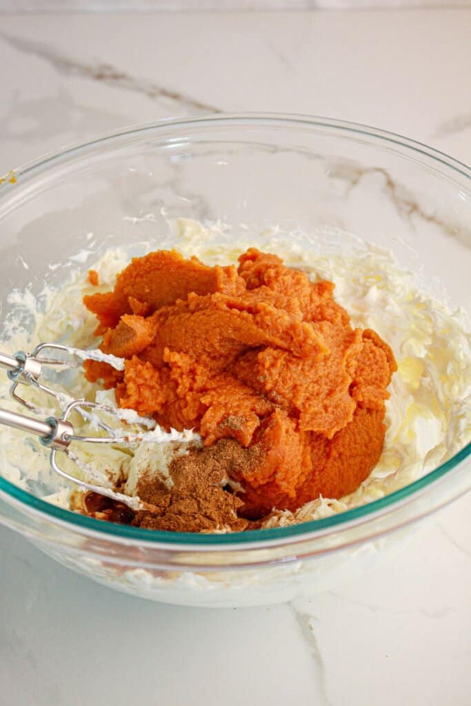 Pumpkin filling being made in bowl.