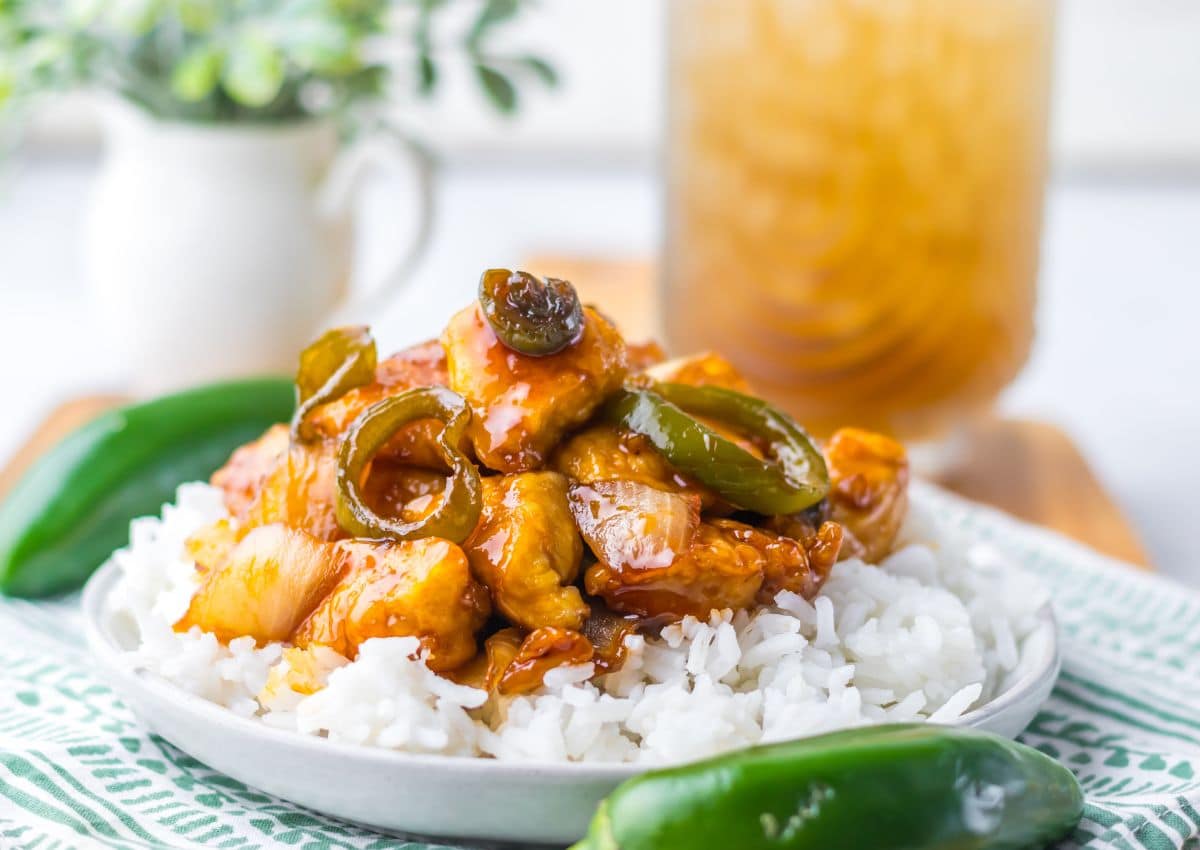 Plate of rice and jalapeno chicken.