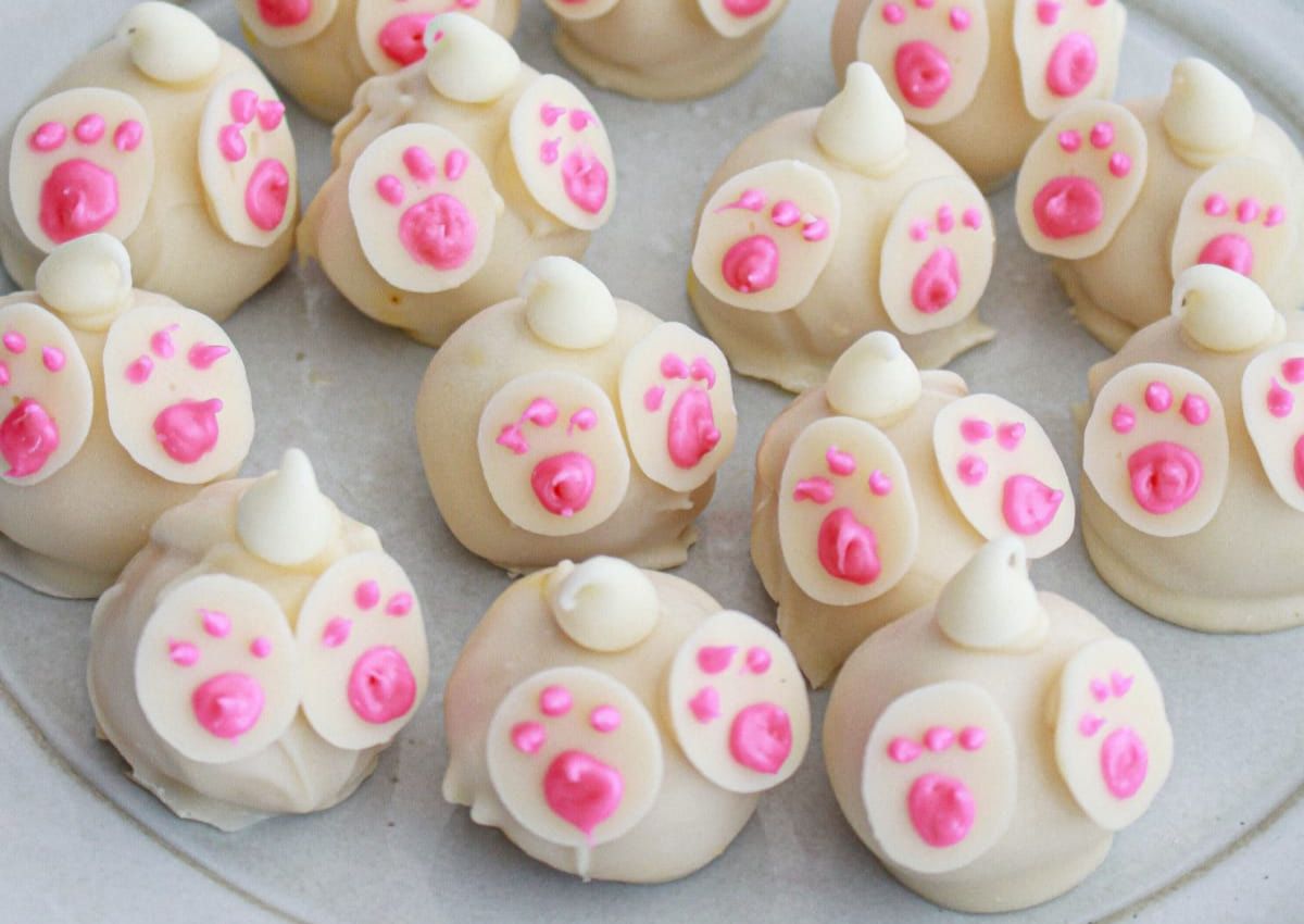 Bunny butt truffles on a serving platter.