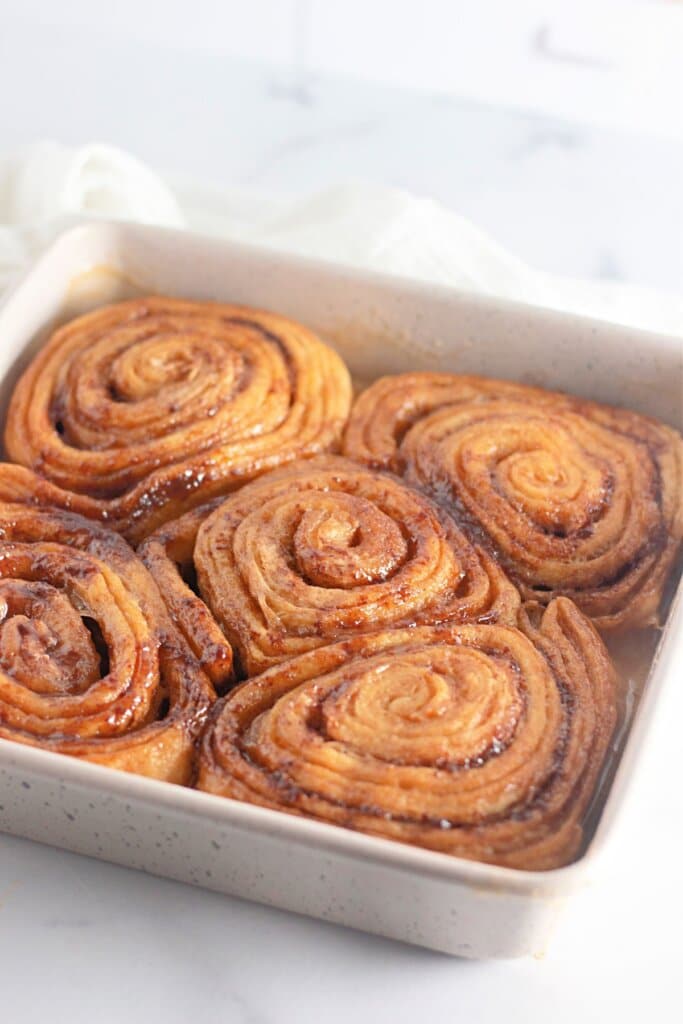 Cinnamon rolls in a pan.