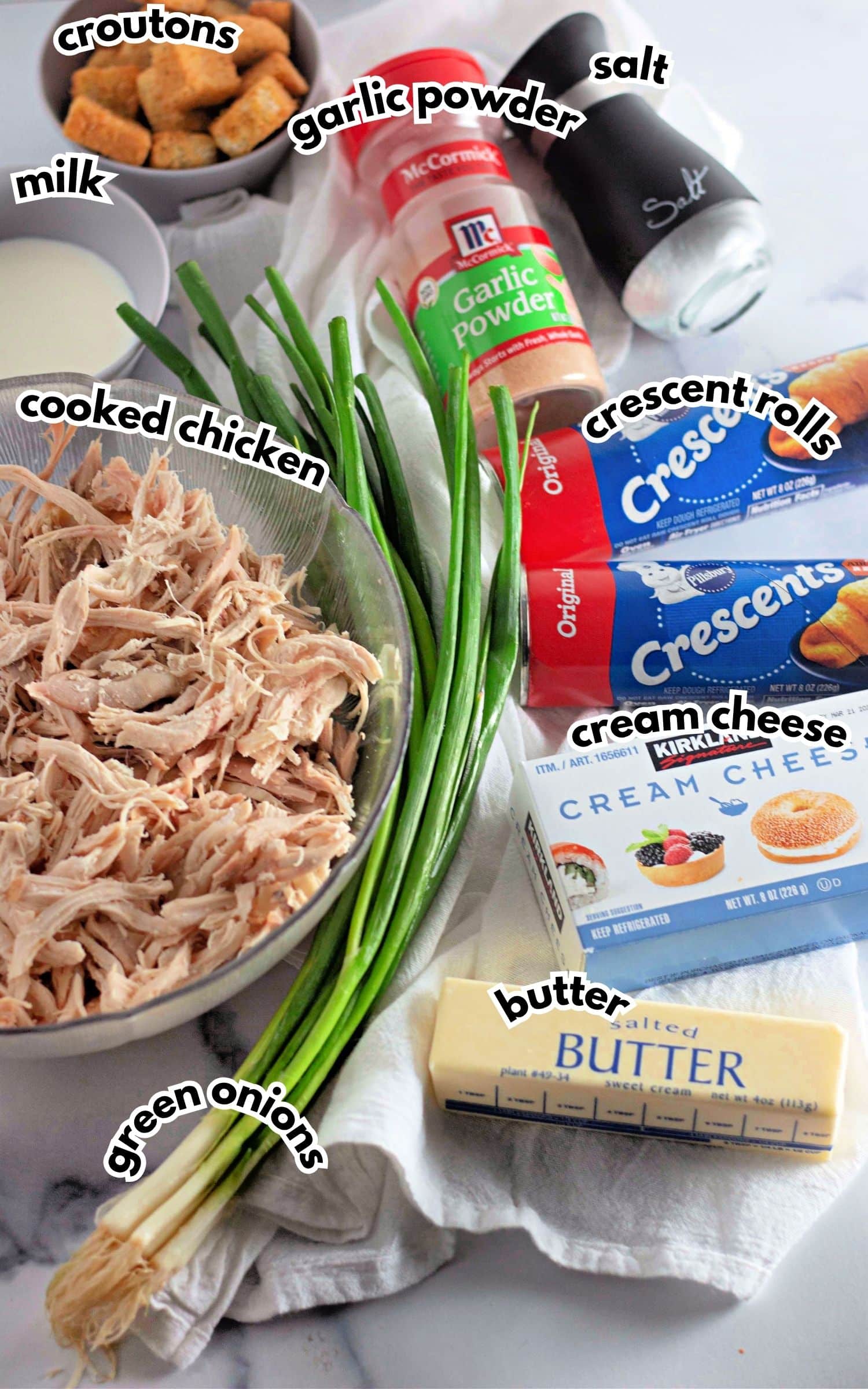 Bowls ingredients labelled with text.
