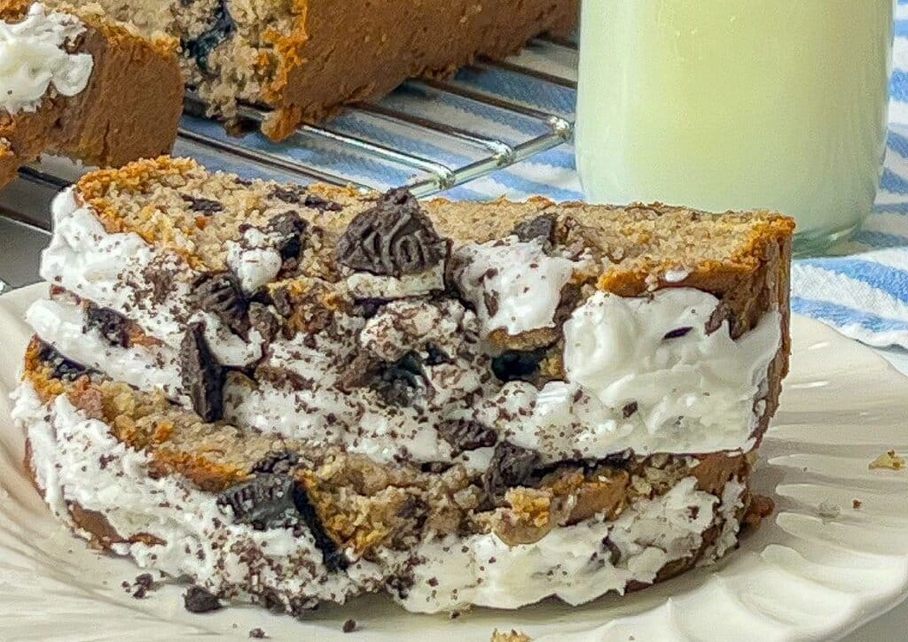 Slices of oreo loaf cake on a small plate.
