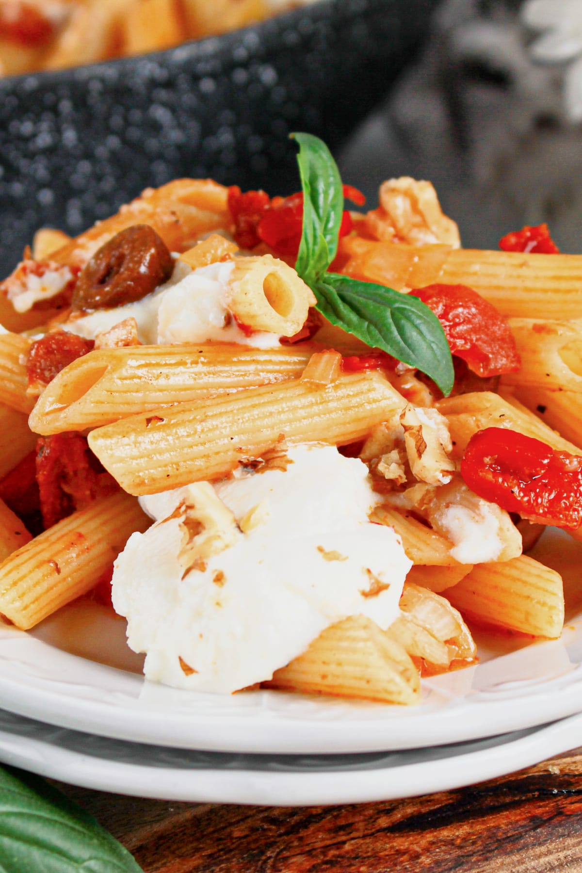 Plate full of penne napoli.